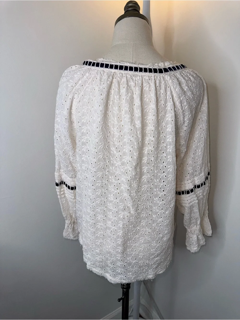 Free People Women’s Medium White Black Darcy Eyelet Blouse Crop Top